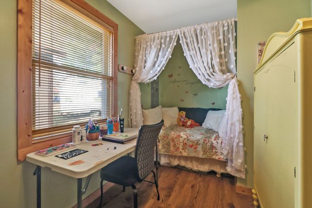 75 Linger Lake Ln, Crossville, TN 38571