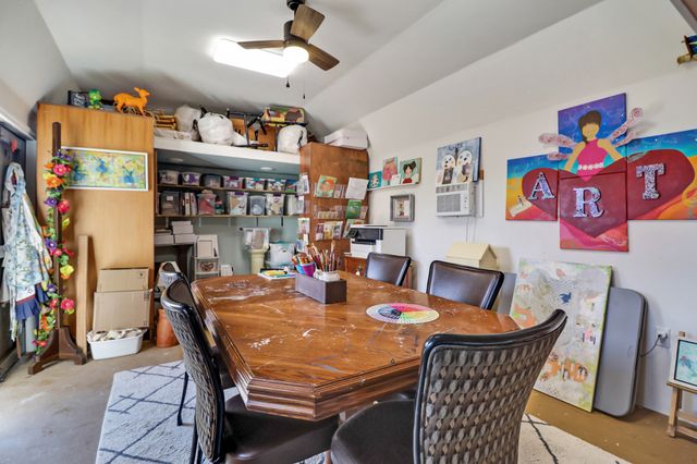 75 Linger Lake Ln, Crossville, TN 38571