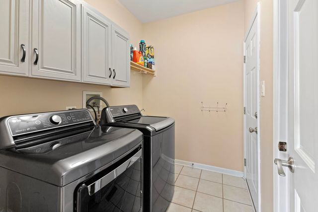 3120 Deering Bay Drive, Naperville, IL 60564