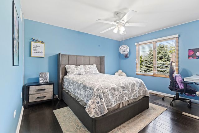 3120 Deering Bay Drive, Naperville, IL 60564