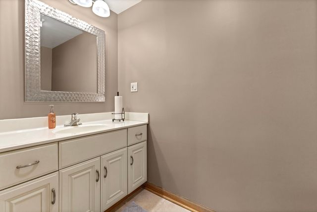 3120 Deering Bay Drive, Naperville, IL 60564