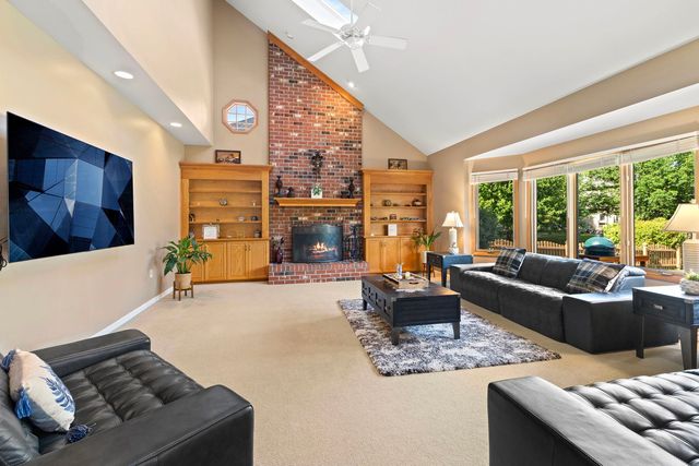 3120 Deering Bay Drive, Naperville, IL 60564