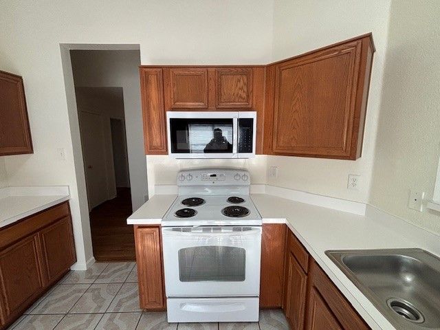 1008 Rock Springs Drive, Burleson, TX 76028