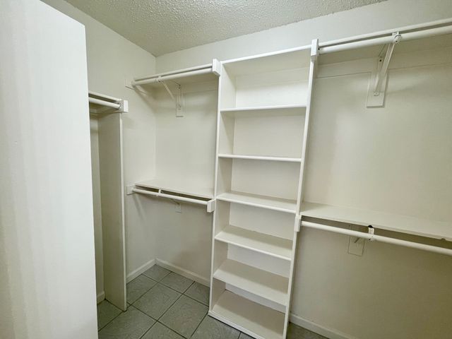 1008 Rock Springs Drive, Burleson, TX 76028