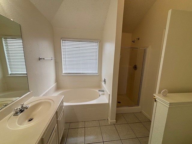 1008 Rock Springs Drive, Burleson, TX 76028