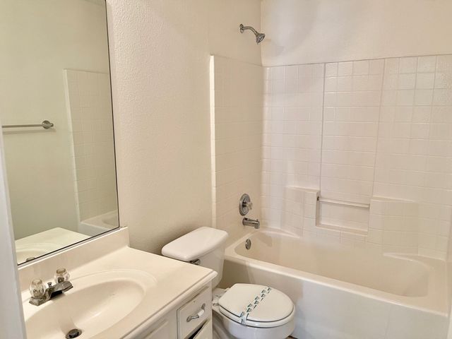 1008 Rock Springs Drive, Burleson, TX 76028