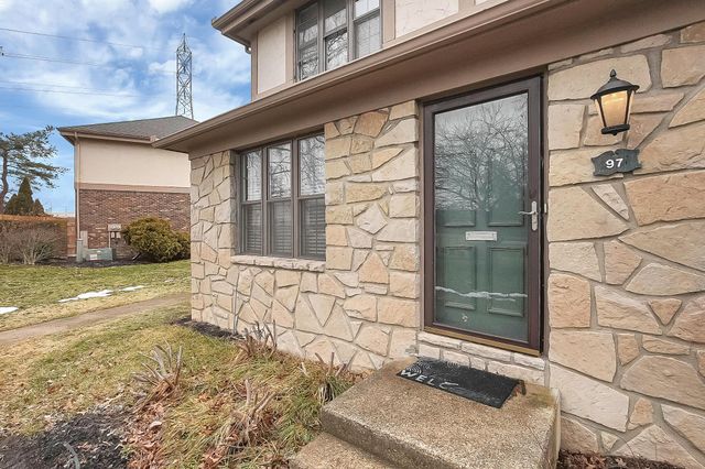 97 Stornoway Drive W, Columbus, OH 43213