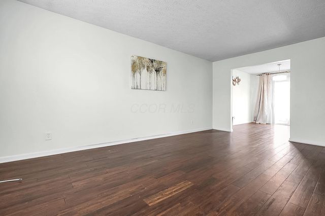 97 Stornoway Drive W, Columbus, OH 43213