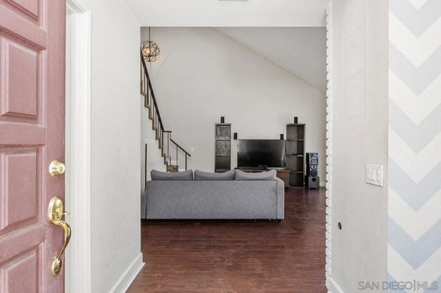 914 Sendero Ave., Escondido, CA 92026