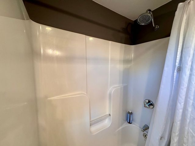 7 Hardy St 1, Beverly, MA 01915