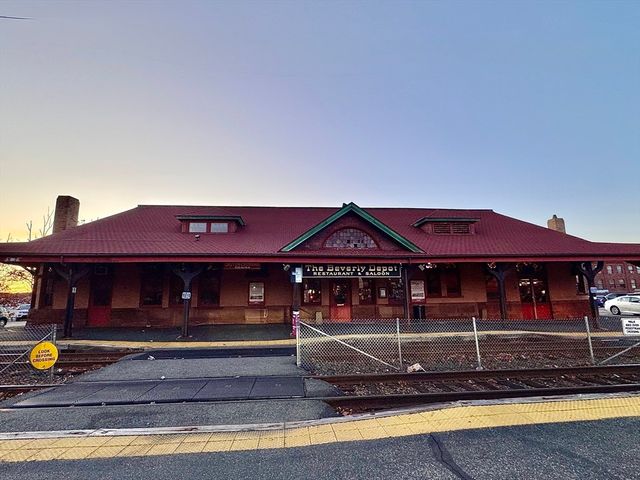 7 Hardy St 1, Beverly, MA 01915