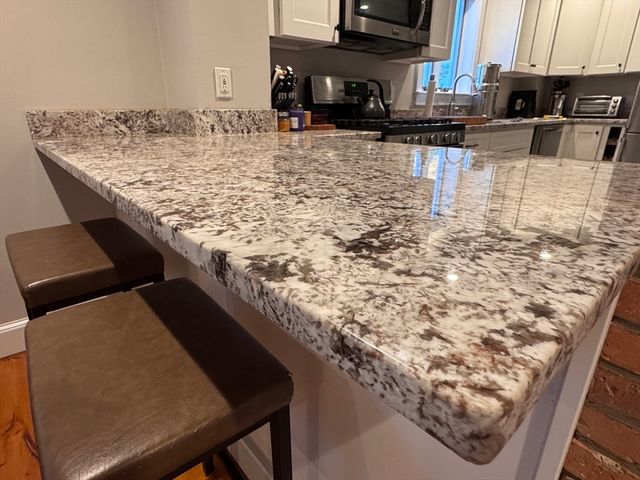 7 Hardy St 1, Beverly, MA 01915