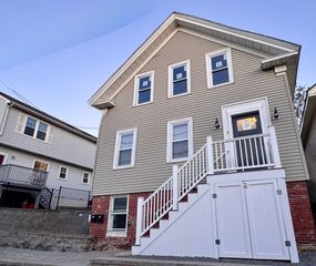 7 Hardy St 1, Beverly, MA 01915
