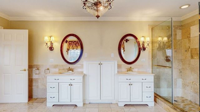 455 Waban Ave, Newton, MA 02468