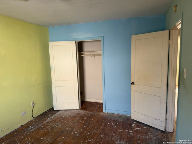 2359 Waverly, San Antonio, TX 78228