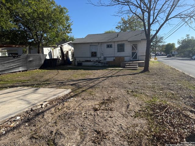 2359 Waverly, San Antonio, TX 78228