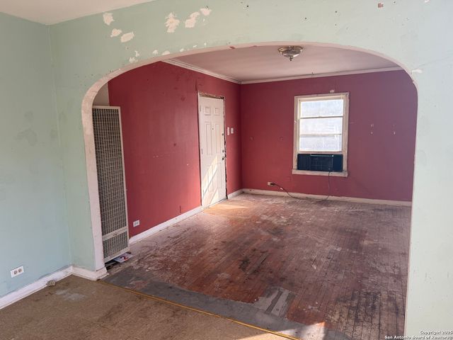 2359 Waverly, San Antonio, TX 78228