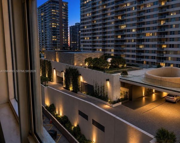 2030 S Ocean Dr 521, Hallandale Beach, FL 33009