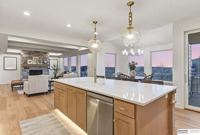 4222 S 218th Avenue, Elkhorn, NE 68022