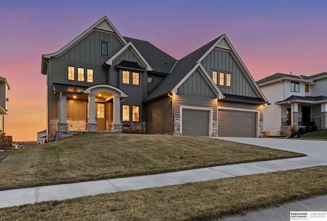 4222 S 218th Avenue, Elkhorn, NE 68022