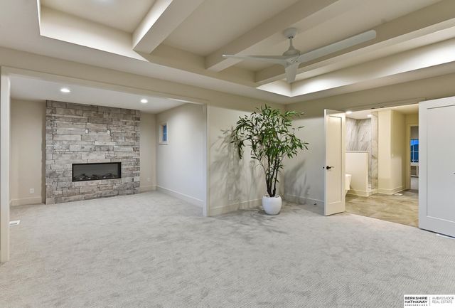 4222 S 218th Avenue, Elkhorn, NE 68022