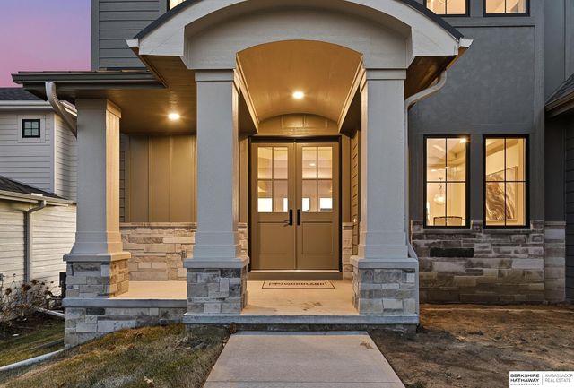 4222 S 218th Avenue, Elkhorn, NE 68022