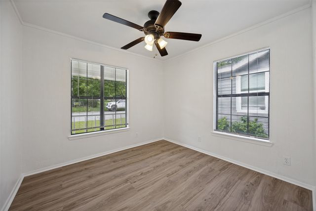 1515 W Sears Street, Denison, TX 75020