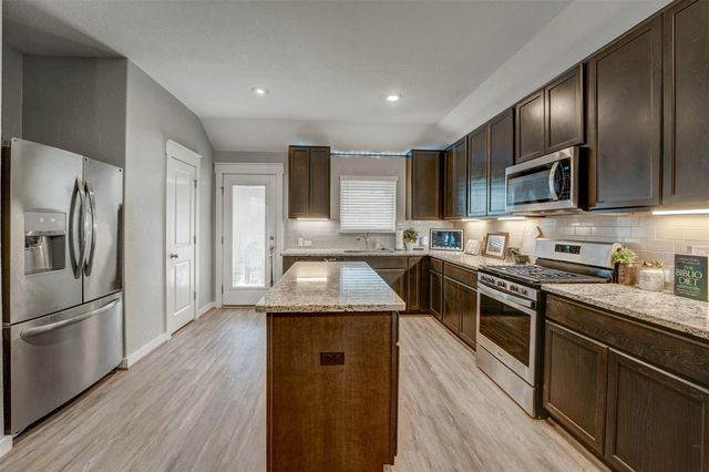 5806 Aviano RD, Round Rock, TX 78665
