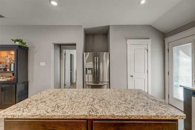 5806 Aviano RD, Round Rock, TX 78665