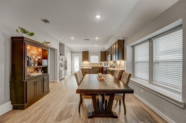 5806 Aviano RD, Round Rock, TX 78665