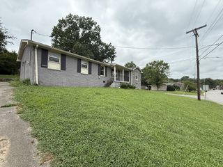 3101 Boulder Park Dr, Nashville, TN 37214