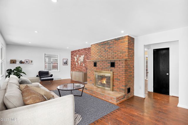 11 Hillside Avenue, Colonie, NY 12205