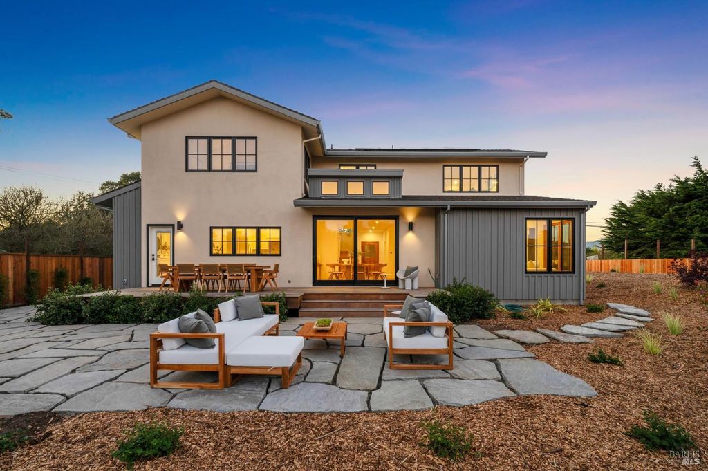 185 Elm Rd, Bolinas, CA 94924