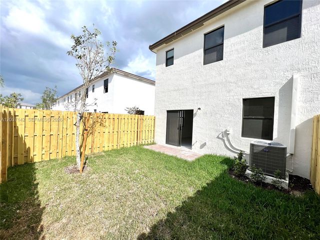 23464 SW 129th Ave, Homestead, FL 33032