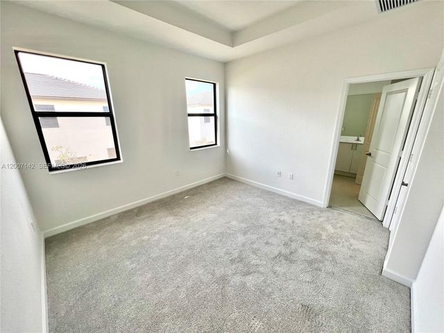 23464 SW 129th Ave, Homestead, FL 33032