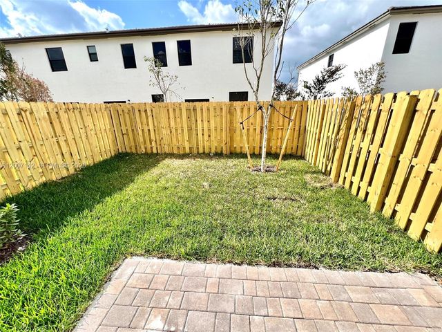 23464 SW 129th Ave, Homestead, FL 33032