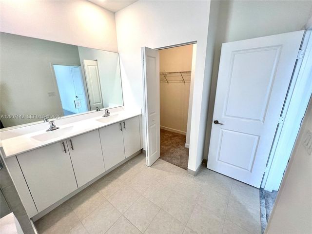 23464 SW 129th Ave, Homestead, FL 33032