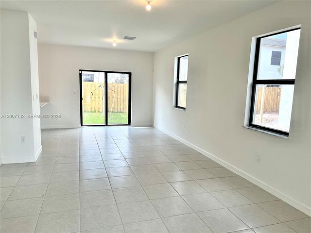 23464 SW 129th Ave, Homestead, FL 33032