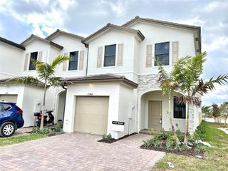 23464 SW 129th Ave, Homestead, FL 33032