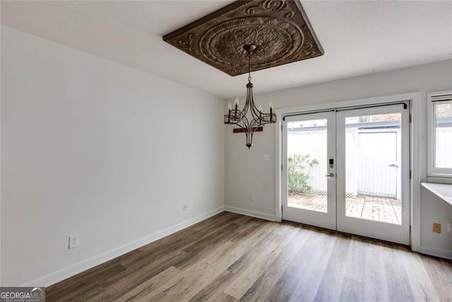 7094 Stonington Drive NE, Sandy Springs, GA 30328