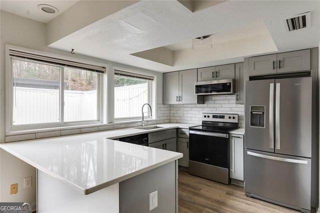 7094 Stonington Drive NE, Sandy Springs, GA 30328