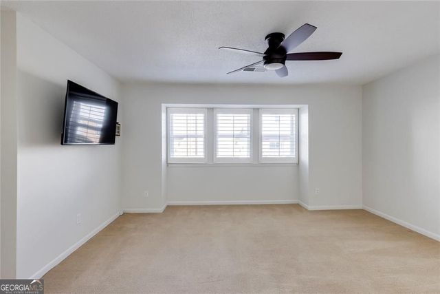 7094 Stonington Drive NE, Sandy Springs, GA 30328