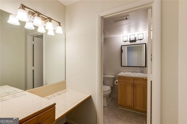 7094 Stonington Drive NE, Sandy Springs, GA 30328