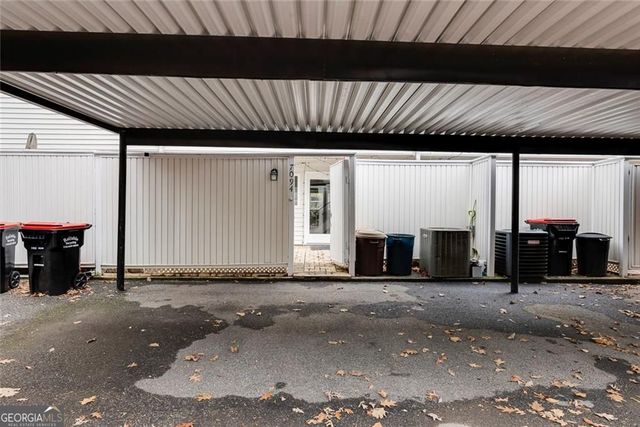 7094 Stonington Drive NE, Sandy Springs, GA 30328