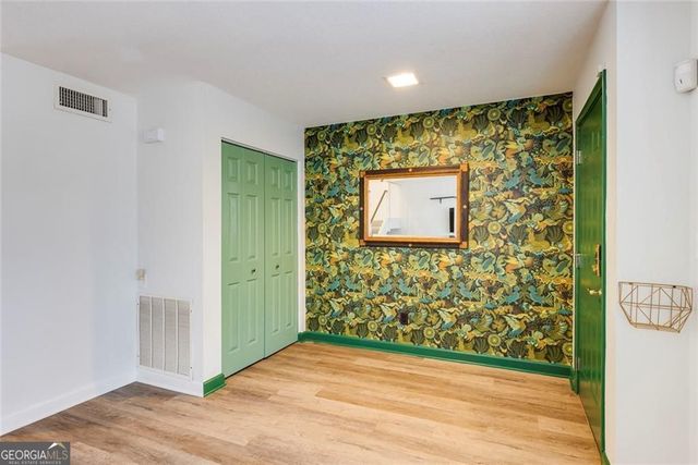 7094 Stonington Drive NE, Sandy Springs, GA 30328