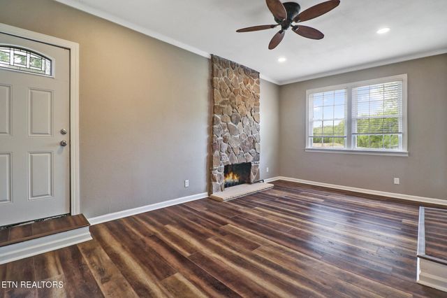 5209 Plateau Rd, Crossville, TN 38571