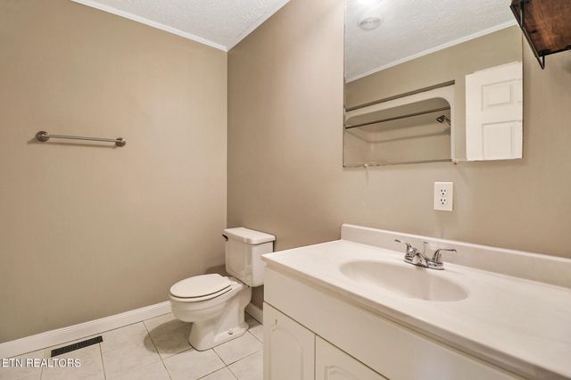 5209 Plateau Rd, Crossville, TN 38571