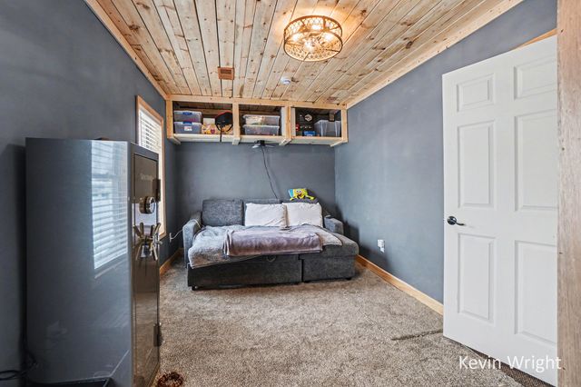 91 2nd Avenue, Norton Shores City, MI 49444