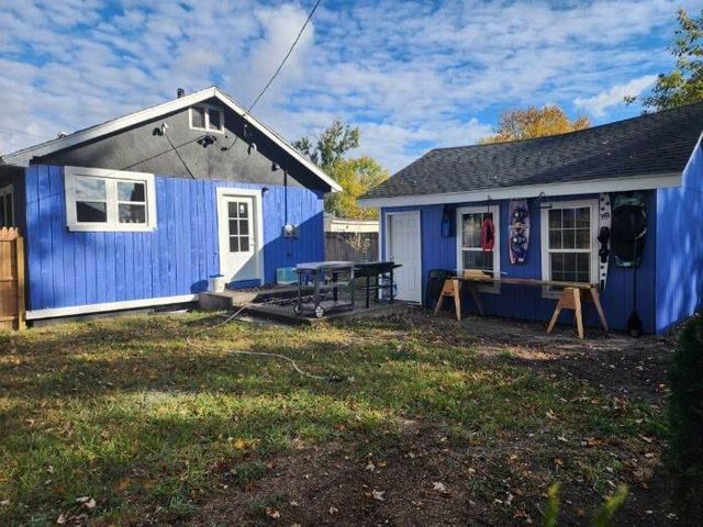 91 2nd Avenue, Norton Shores City, MI 49444