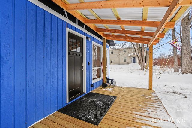 91 2nd Avenue, Norton Shores City, MI 49444